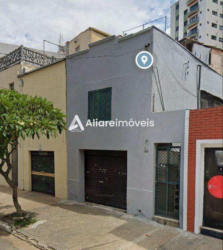 Casa para alugar com 2 quartos, 90m² - Foto 1