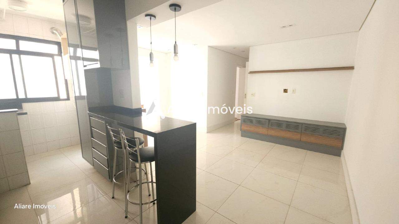 Apartamento para alugar com 2 quartos, 60m² - Foto 9