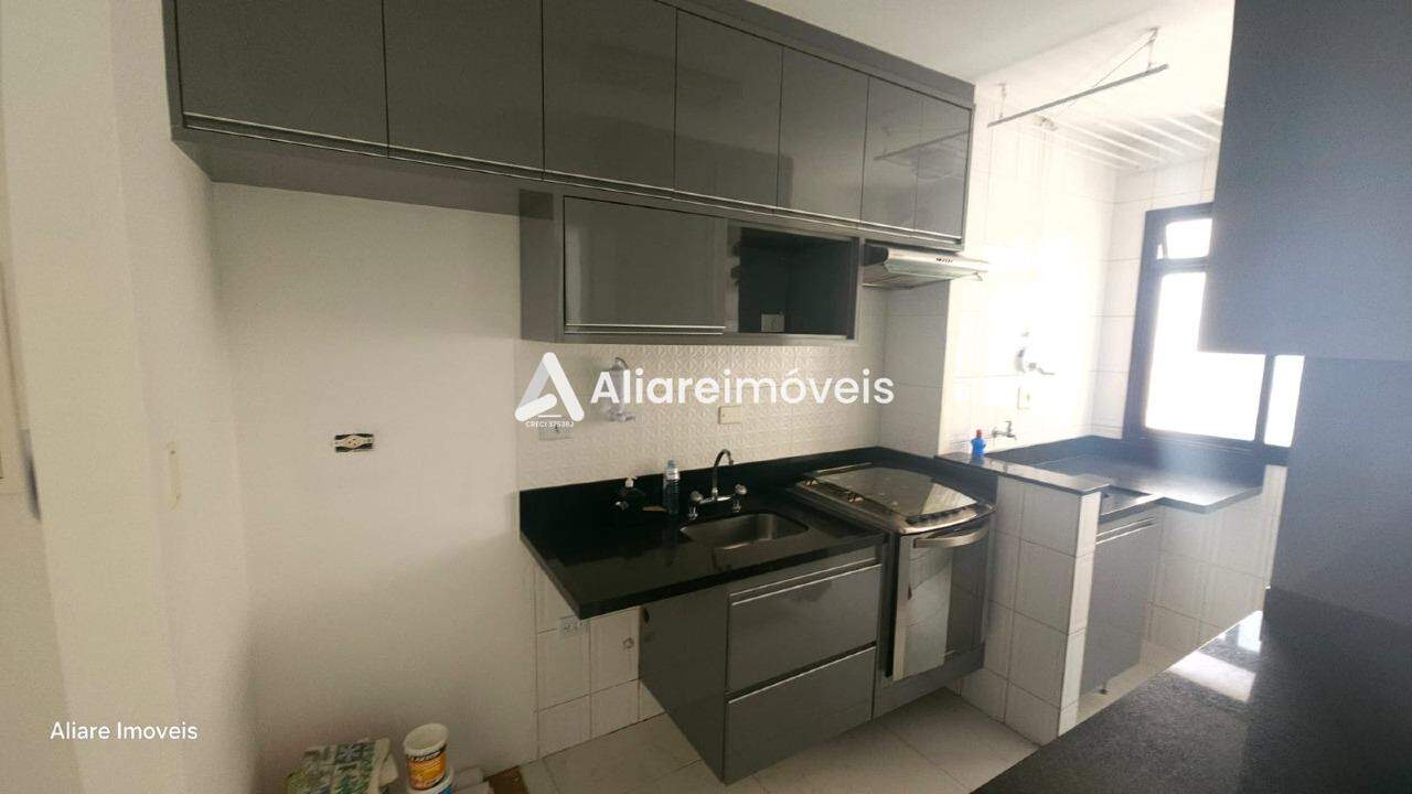 Apartamento para alugar com 2 quartos, 60m² - Foto 7