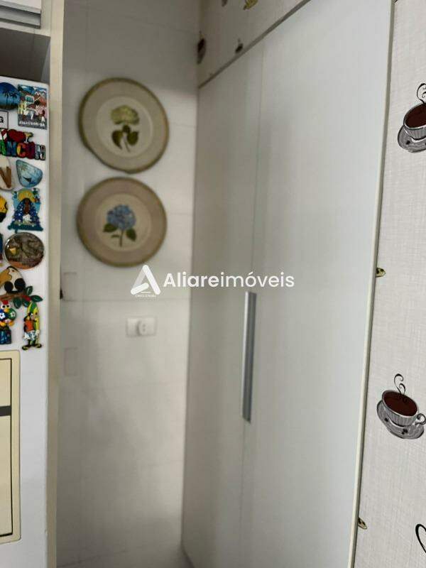 Apartamento à venda com 3 quartos, 135m² - Foto 20