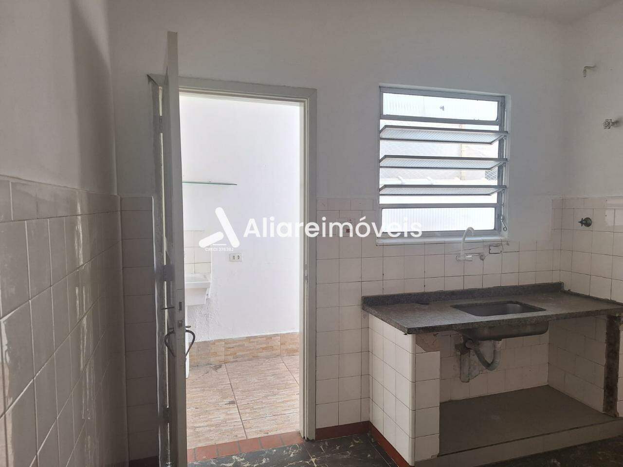 Apartamento para alugar com 2 quartos, 70m² - Foto 11