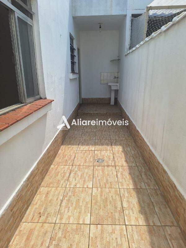 Apartamento para alugar com 2 quartos, 70m² - Foto 12