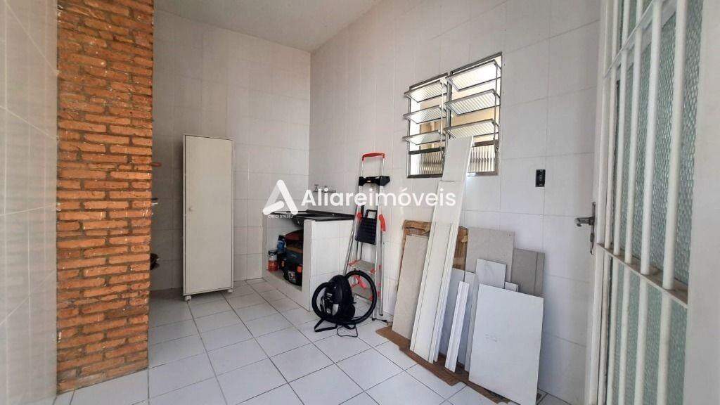 Casa à venda com 2 quartos, 200m² - Foto 15