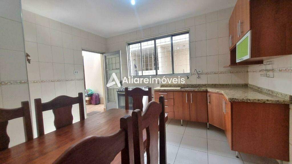 Casa à venda com 2 quartos, 200m² - Foto 12