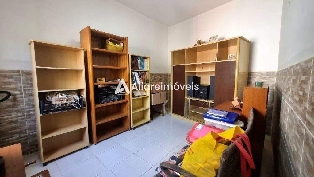 Casa à venda com 2 quartos, 200m² - Foto 9