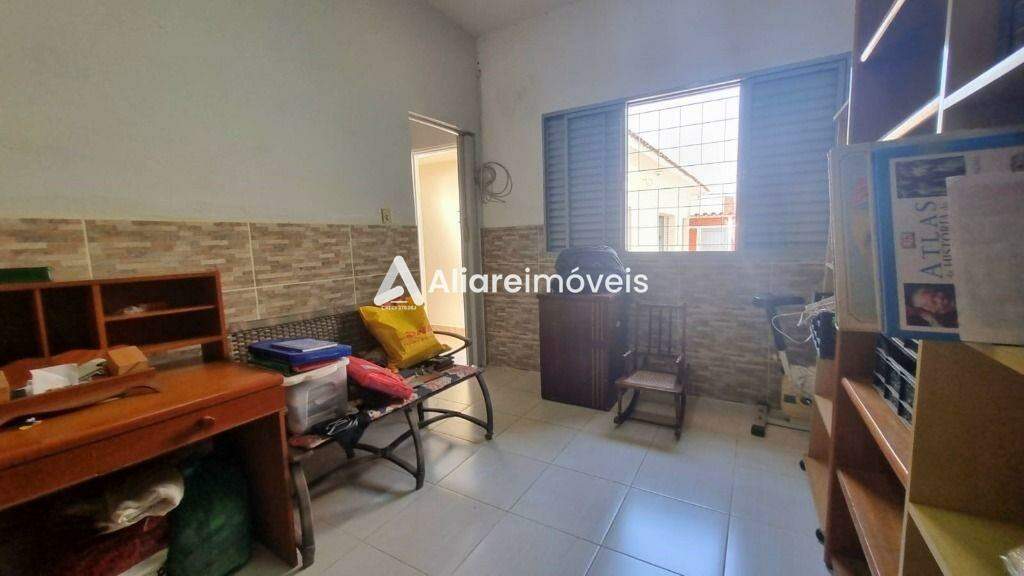 Casa à venda com 2 quartos, 200m² - Foto 10