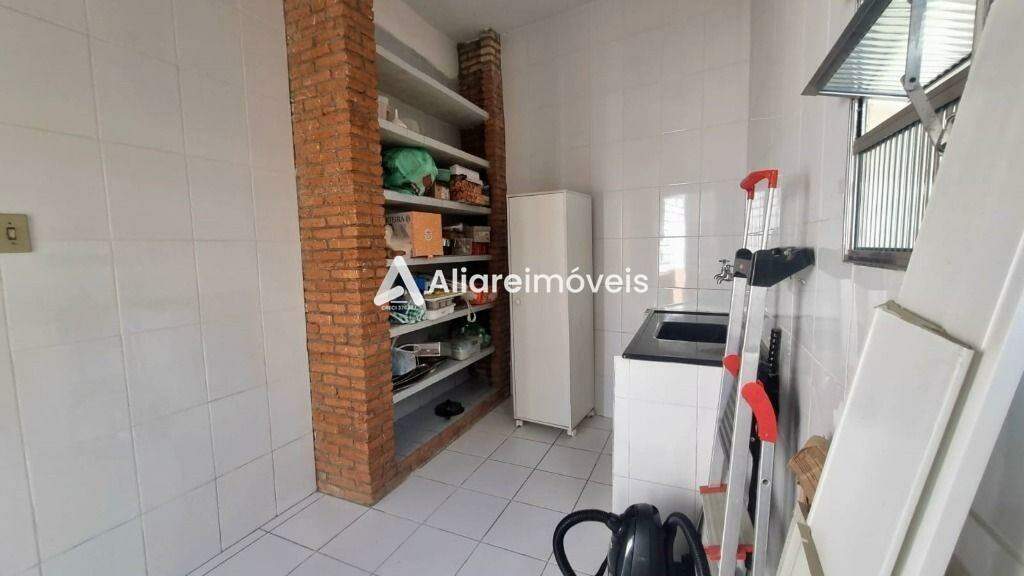 Casa à venda com 2 quartos, 200m² - Foto 14