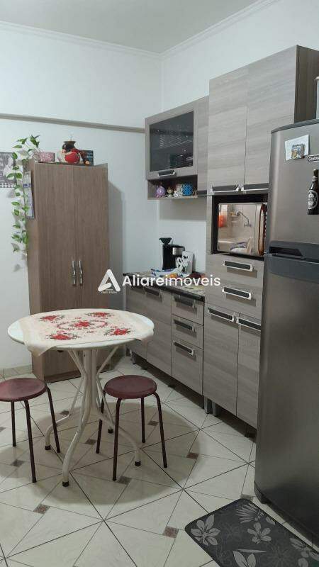 Apartamento à venda com 2 quartos, 110m² - Foto 25