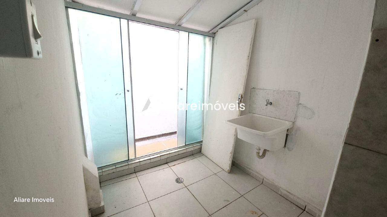 Apartamento para alugar com 2 quartos, 70m² - Foto 9