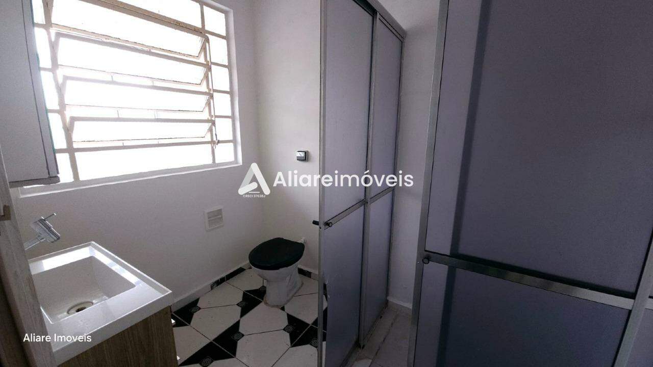 Apartamento para alugar com 2 quartos, 70m² - Foto 4