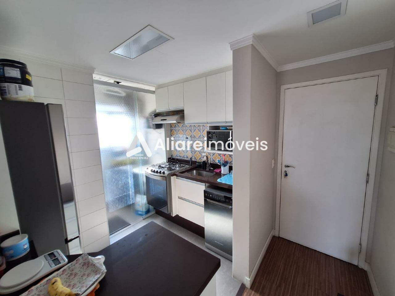 Apartamento à venda com 2 quartos, 62m² - Foto 5