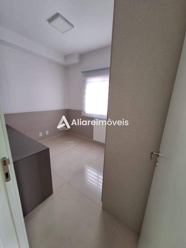 Apartamento para alugar com 2 quartos, 77m² - Foto 18