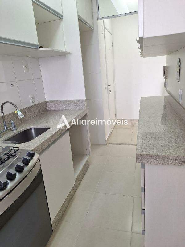 Apartamento para alugar com 2 quartos, 77m² - Foto 7