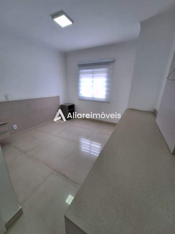 Apartamento para alugar com 2 quartos, 77m² - Foto 11