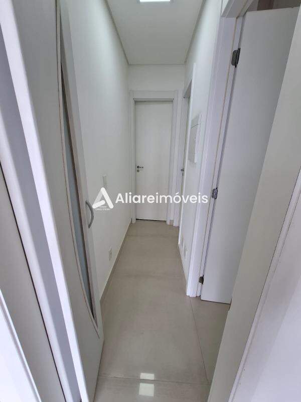 Apartamento para alugar com 2 quartos, 77m² - Foto 13