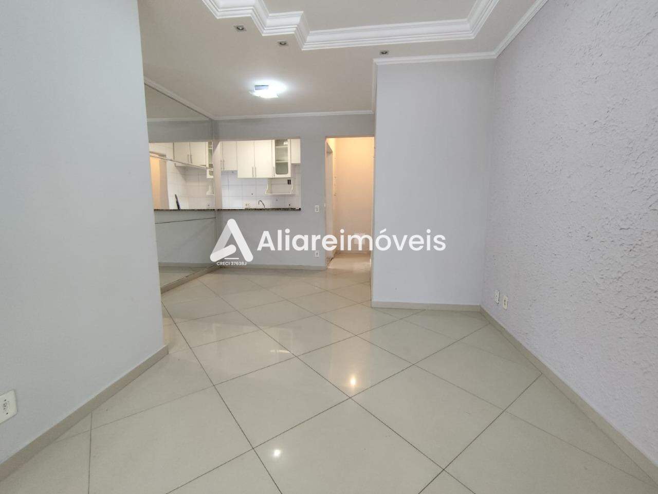 Apartamento à venda com 3 quartos, 75m² - Foto 4