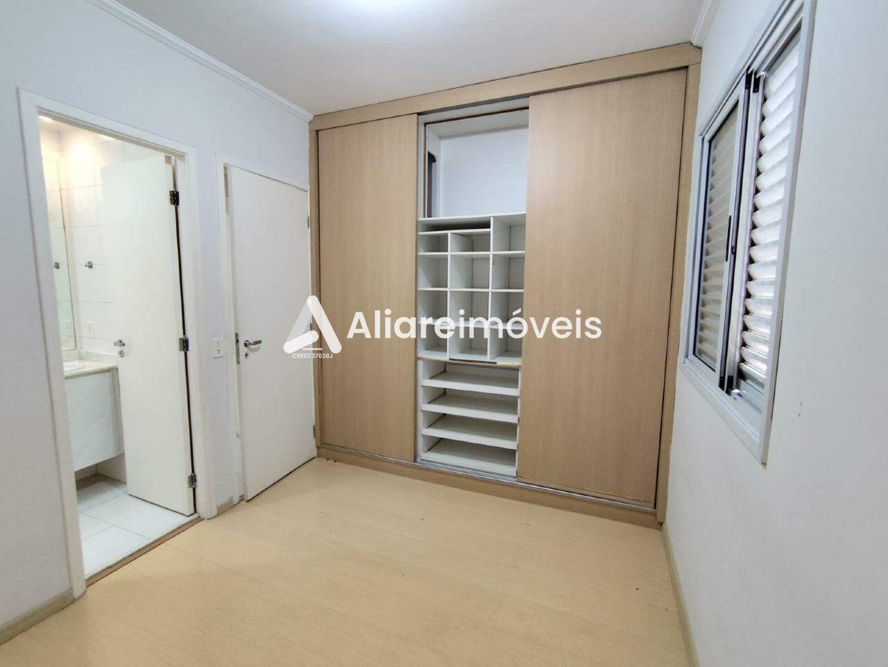 Apartamento à venda com 3 quartos, 75m² - Foto 17