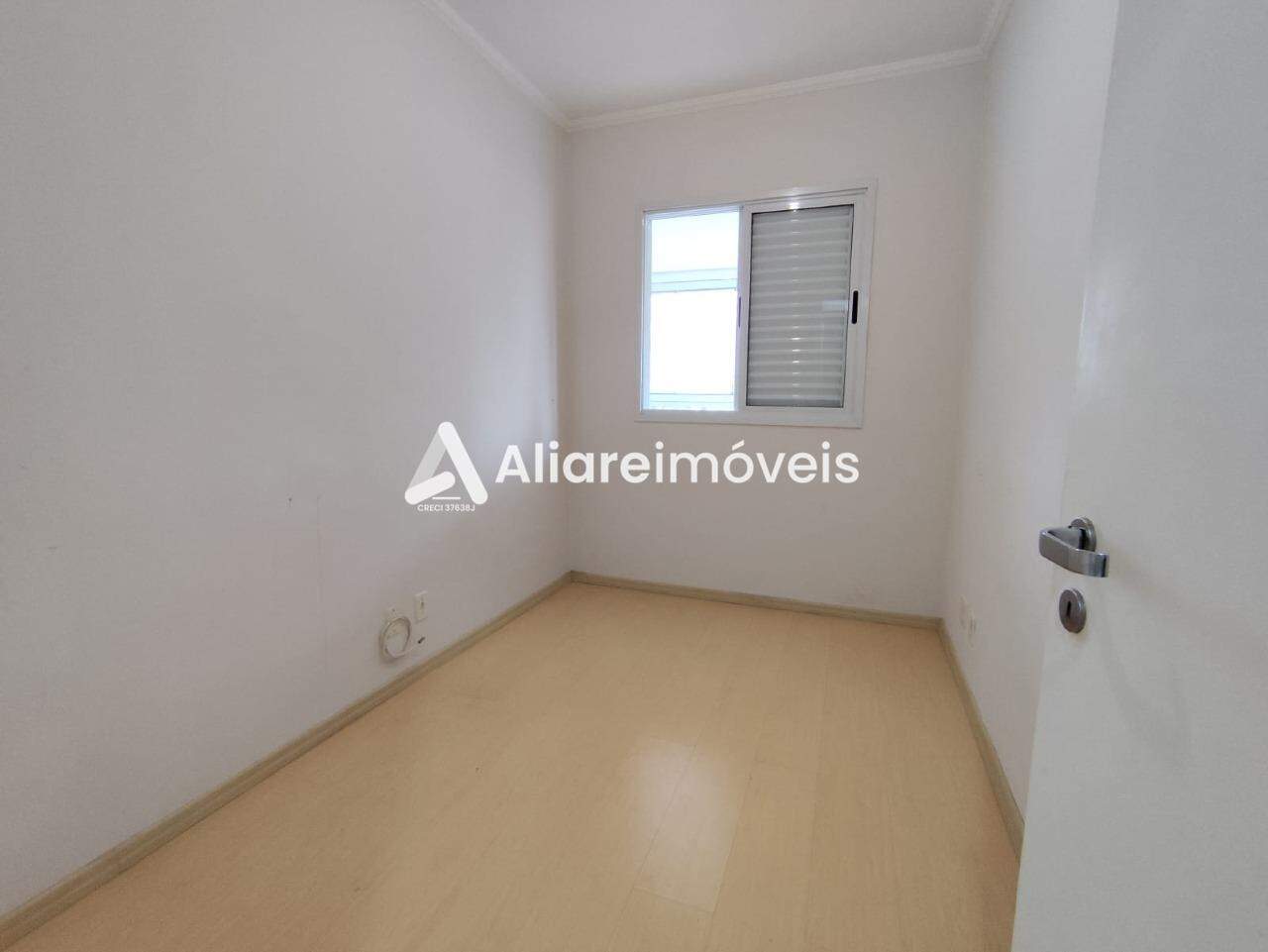 Apartamento à venda com 3 quartos, 75m² - Foto 13