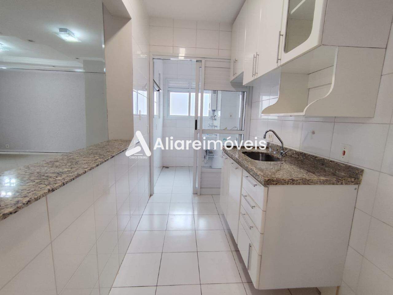 Apartamento à venda com 3 quartos, 75m² - Foto 15