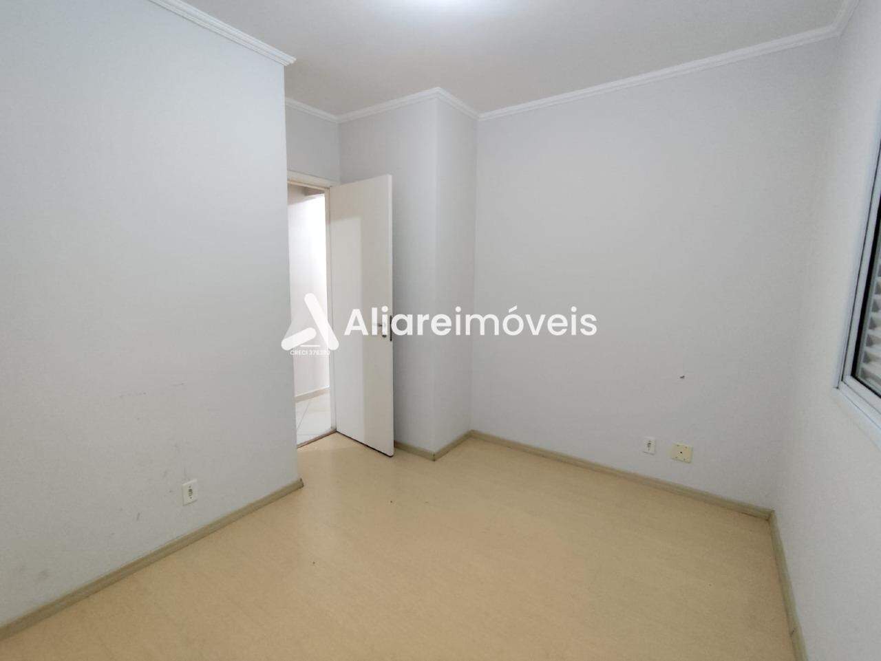 Apartamento à venda com 3 quartos, 75m² - Foto 14