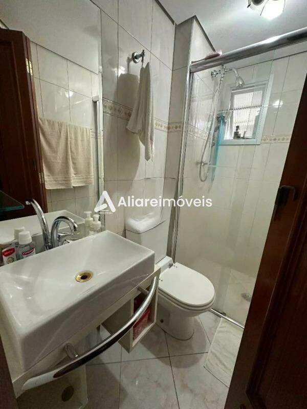 Apartamento para alugar com 2 quartos, 63m² - Foto 11