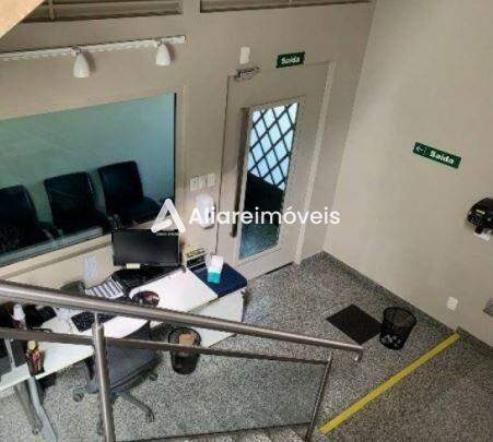 Prédio Inteiro à venda, 1217m² - Foto 1