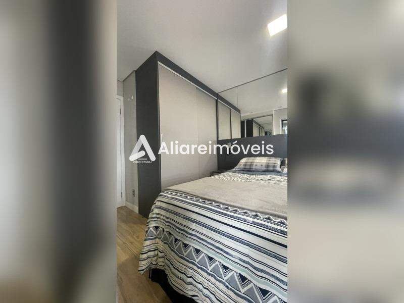 Apartamento à venda com 2 quartos, 79m² - Foto 26