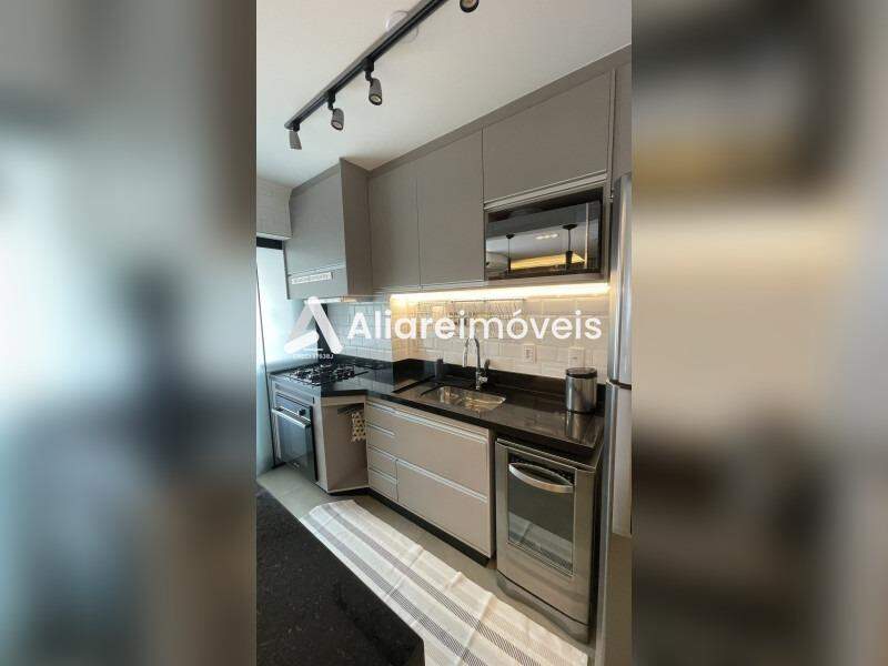 Apartamento à venda com 2 quartos, 79m² - Foto 14