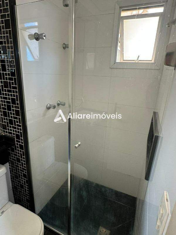 Apartamento à venda com 2 quartos, 64m² - Foto 10