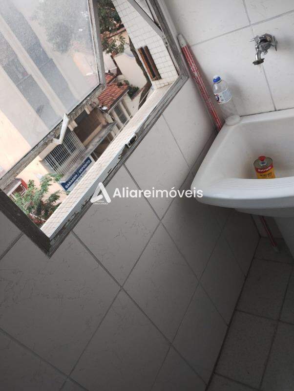 Apartamento para alugar com 1 quarto, 40m² - Foto 13