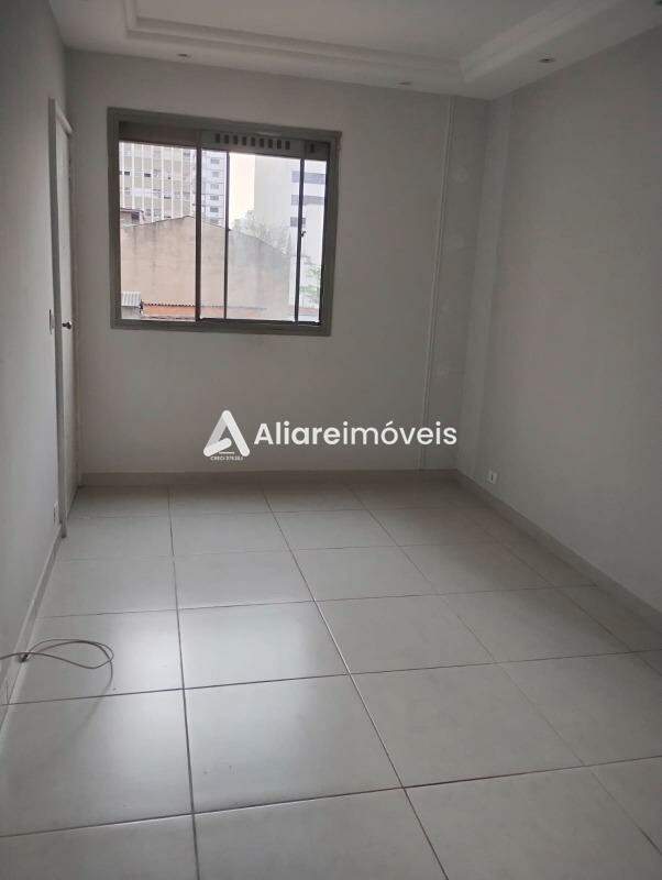 Apartamento para alugar com 1 quarto, 40m² - Foto 1