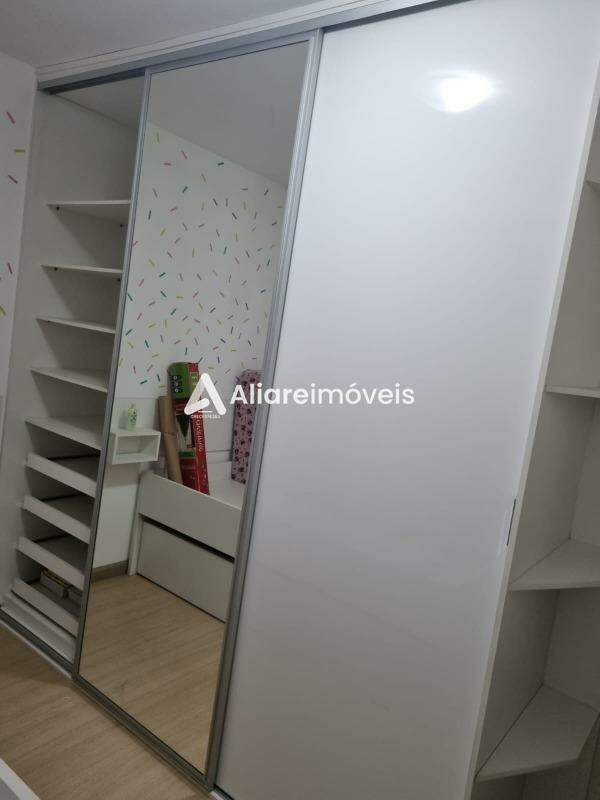 Apartamento à venda com 3 quartos, 61m² - Foto 4