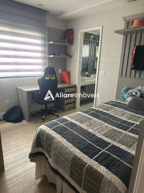 Apartamento para alugar com 3 quartos, 225m² - Foto 9