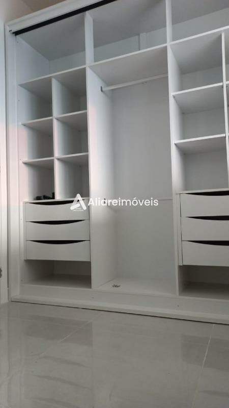 Apartamento à venda com 3 quartos, 95m² - Foto 18