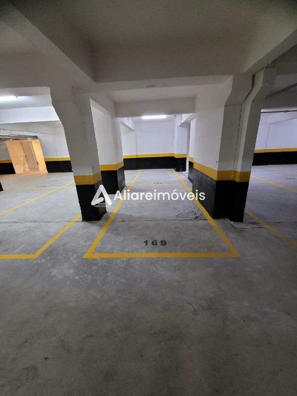 Apartamento à venda com 3 quartos, 95m² - Foto 29