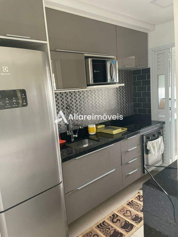 Apartamento à venda com 2 quartos, 62m² - Foto 16