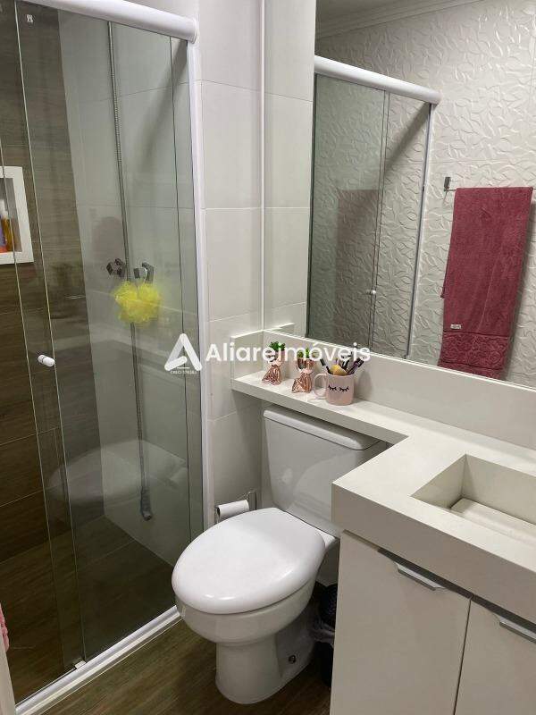 Apartamento à venda com 2 quartos, 62m² - Foto 17