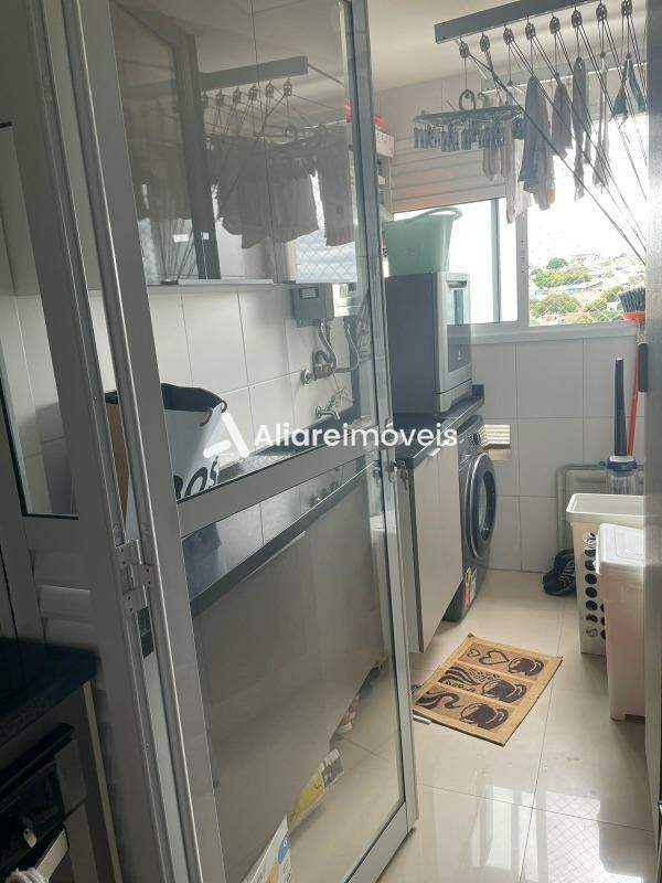 Apartamento à venda com 2 quartos, 62m² - Foto 6