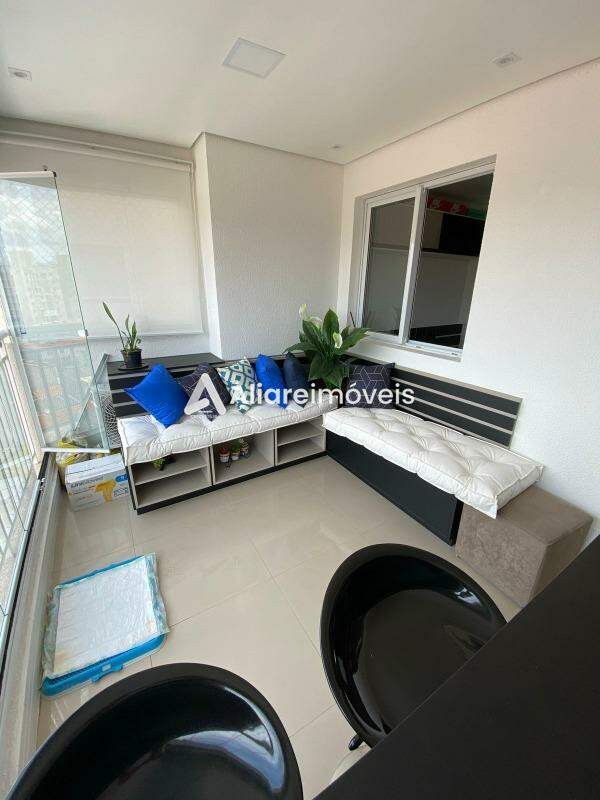 Apartamento à venda com 2 quartos, 62m² - Foto 9