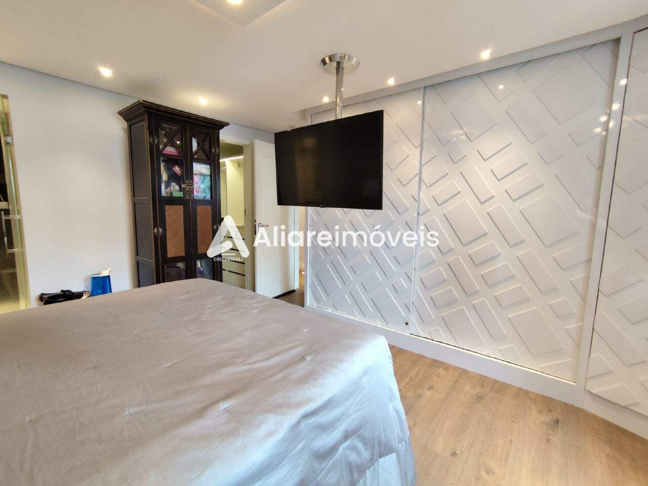 Apartamento à venda com 3 quartos, 240m² - Foto 19