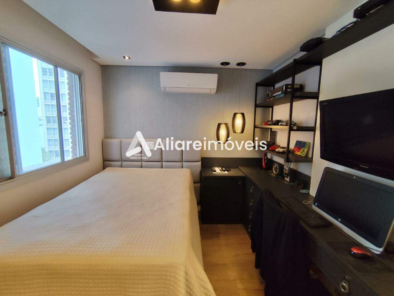 Apartamento à venda com 3 quartos, 240m² - Foto 25