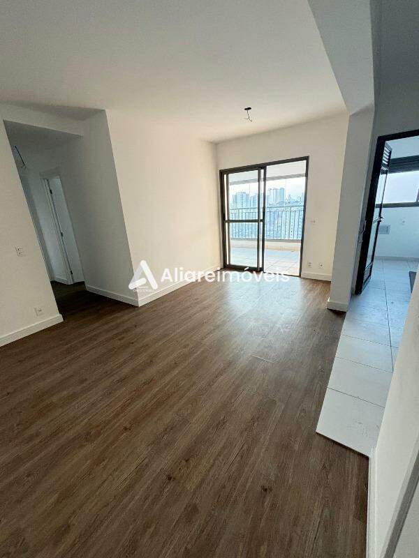 Apartamento para alugar com 2 quartos, 77m² - Foto 8