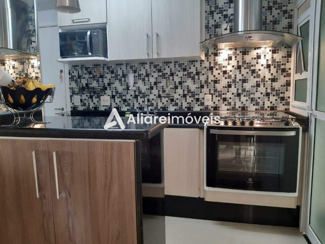 Apartamento à venda com 3 quartos, 107m² - Foto 11