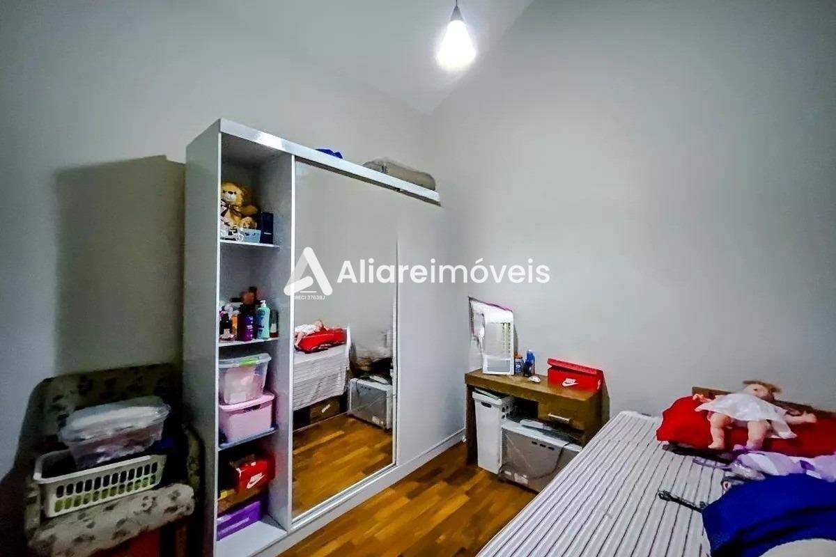 Casa à venda com 4 quartos, 250m² - Foto 16