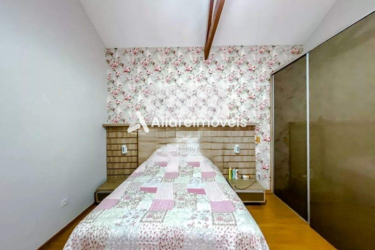 Casa à venda com 4 quartos, 250m² - Foto 12