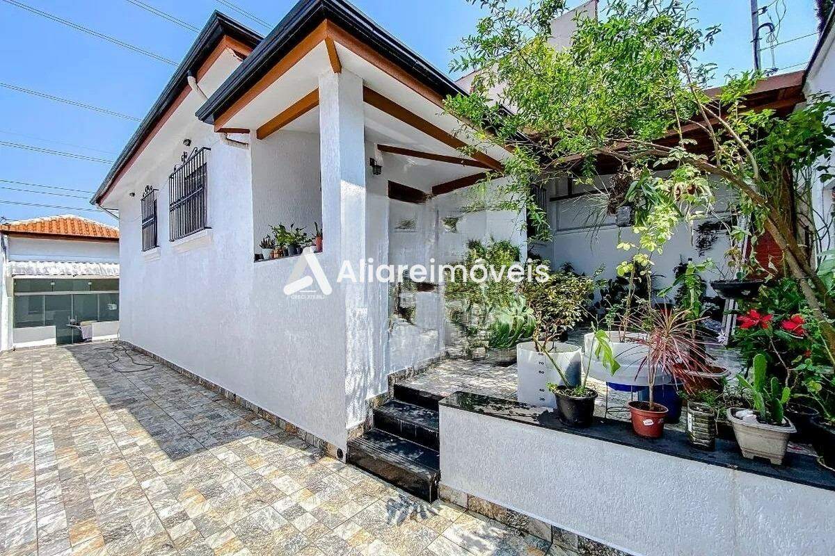 Casa à venda com 4 quartos, 250m² - Foto 22