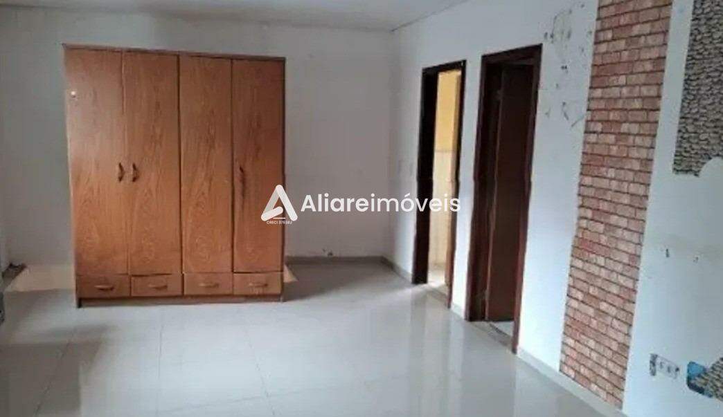 Casa à venda com 3 quartos, 150m² - Foto 1