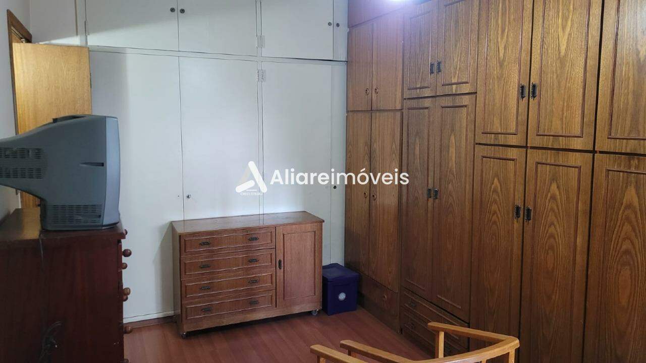 Apartamento à venda com 3 quartos, 212m² - Foto 13