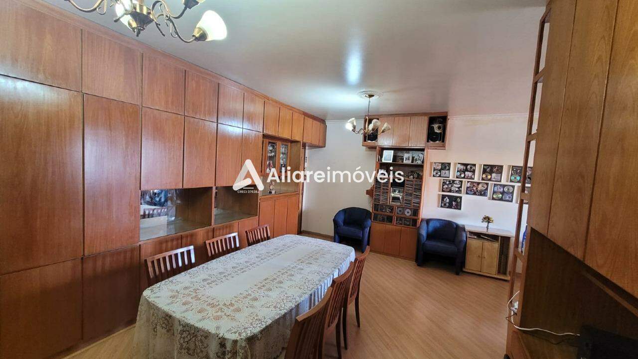 Apartamento à venda com 3 quartos, 212m² - Foto 5