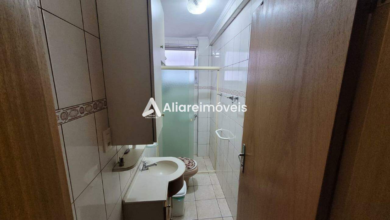 Apartamento à venda com 3 quartos, 212m² - Foto 18